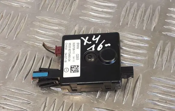 BMW X4 F26 Aerial antenna amplifier 92870811