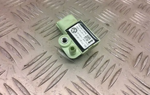 BMW 1 E82 E88 Airbag deployment crash/impact sensor 9118167