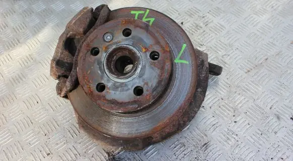 Volkswagen Transporter - Caravelle T4 Front wheel hub spindle knuckle