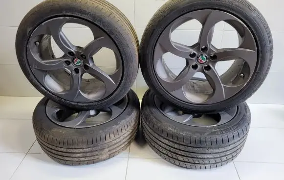 Alfa Romeo Giulia R18 alloy rim 