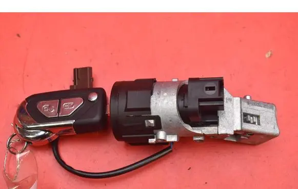 Citroen DS3 Ignition lock N0502455