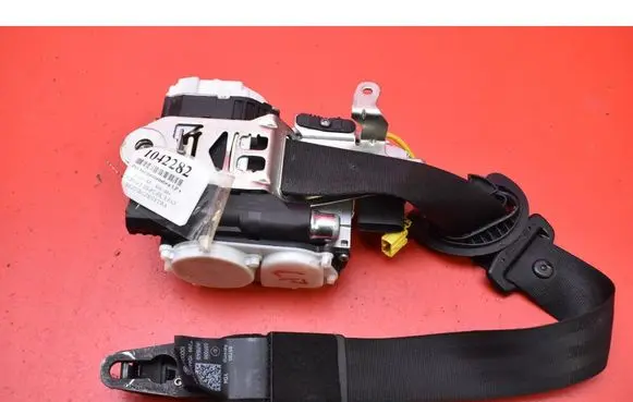Audi A6 Allroad C7 Front seatbelt 4G8857705C