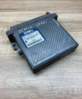 Renault Scenic I Engine control unit/module ECU HOM7700868189 7700105605
