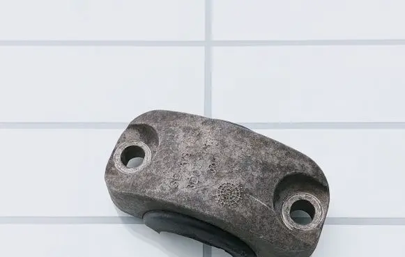 Volkswagen Phaeton Sway bar bush bracket, front 3D0411336