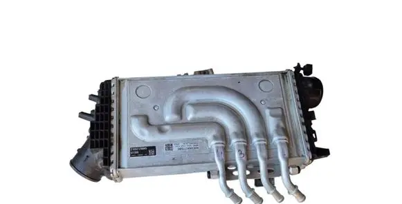 Land Rover Defender Intercooler radiator K6D36K775BE H00C00A00