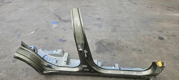 Subaru Outback (BT) Front sill (body part)