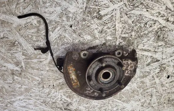 Dodge Journey Front wheel hub