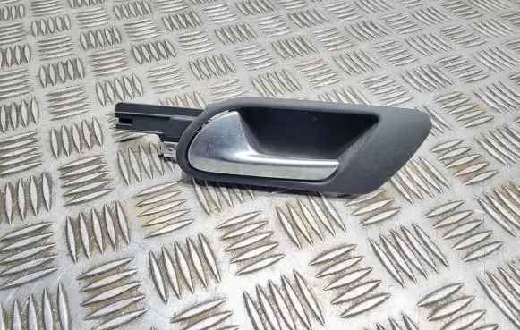 Rear door interior handle