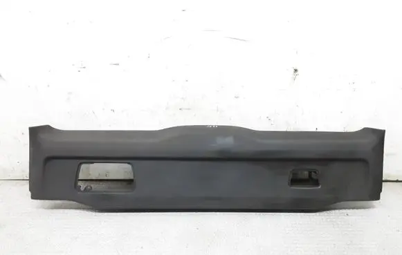 Volvo XC90 Tailgate trim