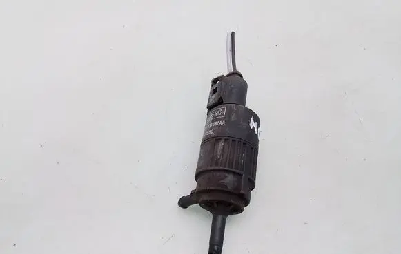 Ford Mondeo MK IV Windscreen/windshield washer pump 6M2113K082AA