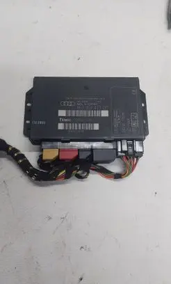 Audi A4 S4 B7 8E 8H Comfort/convenience module 8E0959433CC 00002727E1