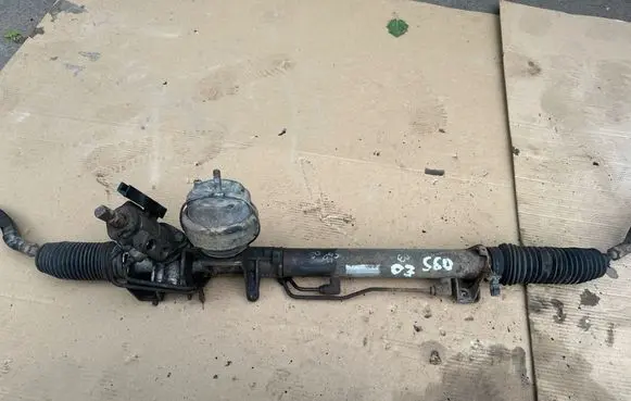 Volvo V70 Steering rack P8638618