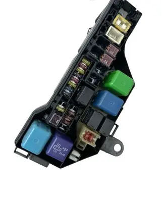 Lexus IS 200-300 Fuse box set