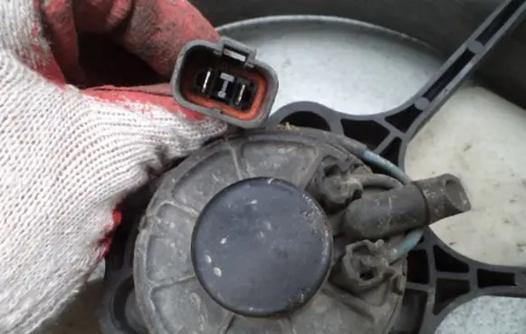 Honda Civic Electric radiator cooling fan