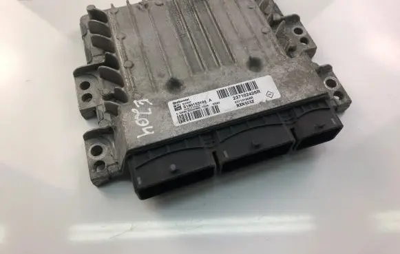 Renault Megane III Engine control unit/module ECU 237102426R S180153104A