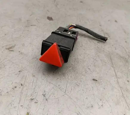 Volkswagen Transporter - Caravelle T4 Hazard light switch 6N0953235 6N0953235A 7D0953235