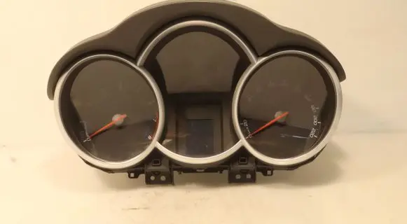 Chevrolet Cruze Clock 94576297