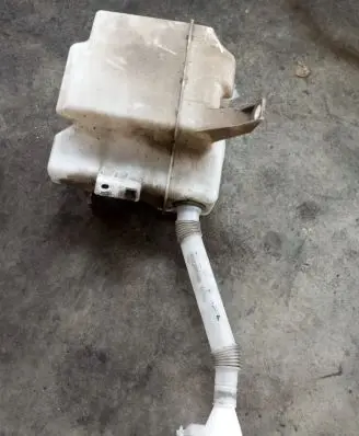 Mitsubishi Outlander Windshield washer fluid reservoir/tank 8260A241