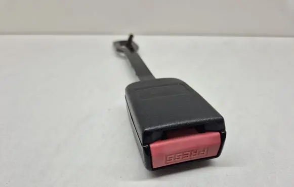 Toyota Avensis T220 Front seatbelt buckle 2275228