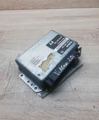 Opel Vectra A Engine control unit/module ECU 90324330 0261200131