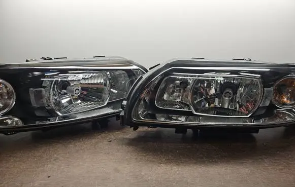 Volvo S60 Headlights/headlamps set 30784247 89901014 P2004S60