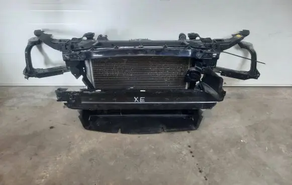 Jaguar XE Radiator set 