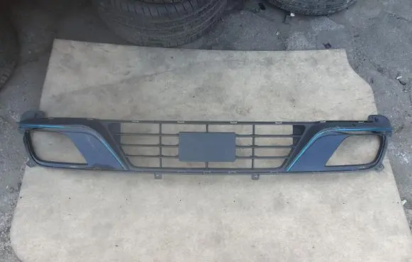 KIA Niro Front bumper lower grill