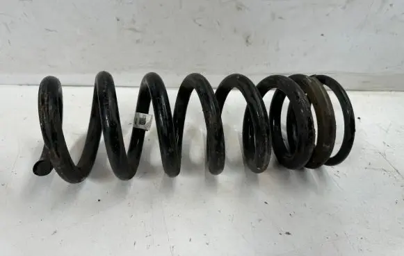 Jaguar F-Pace Rear coil spring HK835534