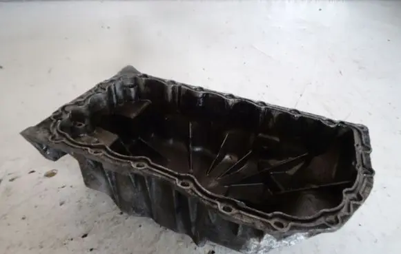 Renault Scenic I Oil sump 330970111