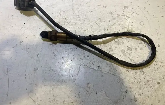 Volkswagen PASSAT B6 Lambda probe sensor 03L906262 0281004085