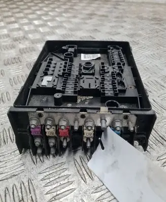 Audi A3 S3 8P Fuse module 1K0937125A