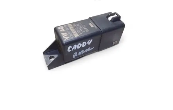 Volkswagen Caddy Glow plug pre-heat relay 038907281D