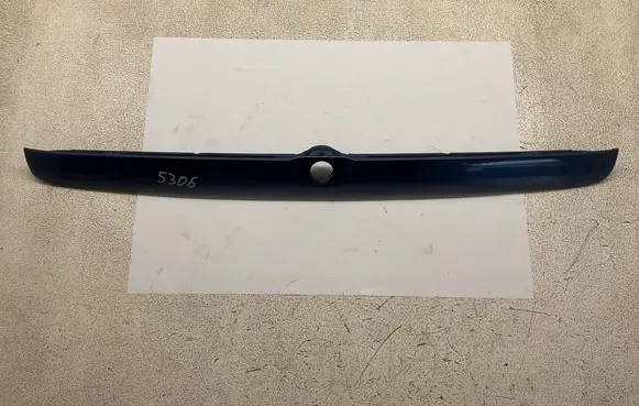 Opel Astra G Rear/tail light trim molding 8062860