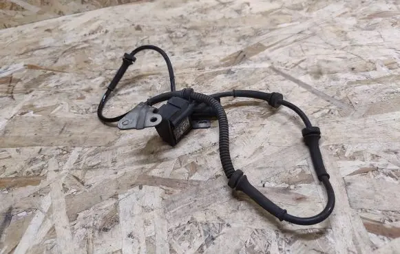 Maserati GranTurismo Sensor 243415 9570930020 801755000017