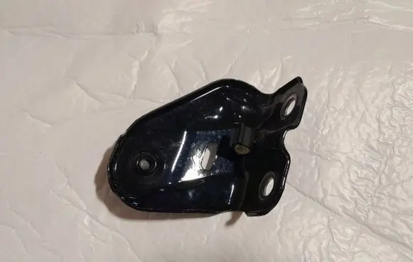 BMW X7 G07 Engine bonnet (hood) release handle 74707937470793