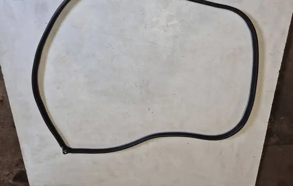 KIA Sportage Front door rubber seal