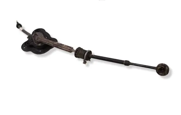 Renault Megane III Gear shift cable linkage 8200960930