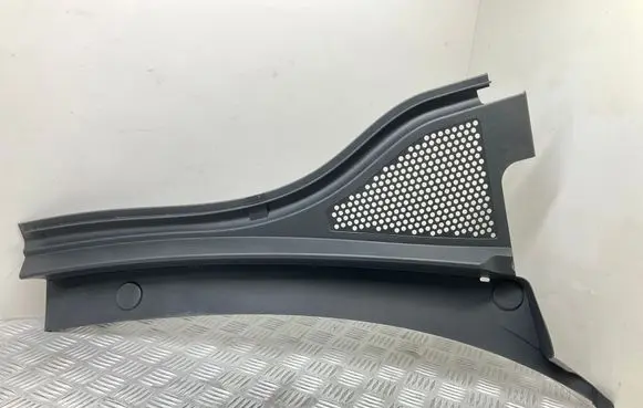 Wiper trim