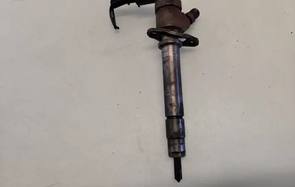 Volvo XC70 Fuel injector 0445110078 8658351