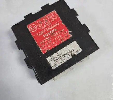 Toyota Avensis T250 Alarm control unit/module 2370003180 031212M0047