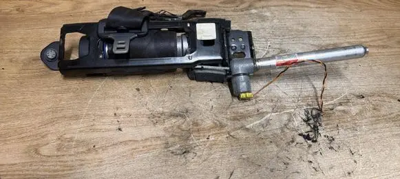 Volvo V50 Front seatbelt 8639692