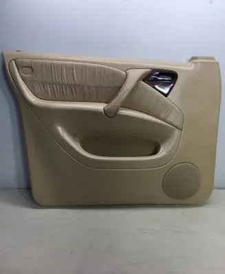 Mercedes-Benz ML W163 Front door card panel trim A16372035706 3A433184