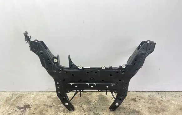BMW 2 F44 Front subframe 6872729