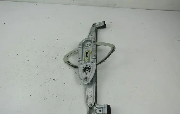 Ford Focus C-MAX Front door window regulator with motor 