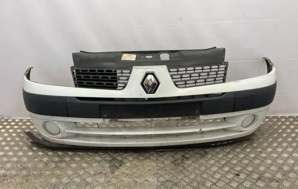 Renault Clio II Front bumper 