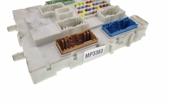 Ford C-MAX II Fuse module AV6N14A073FF