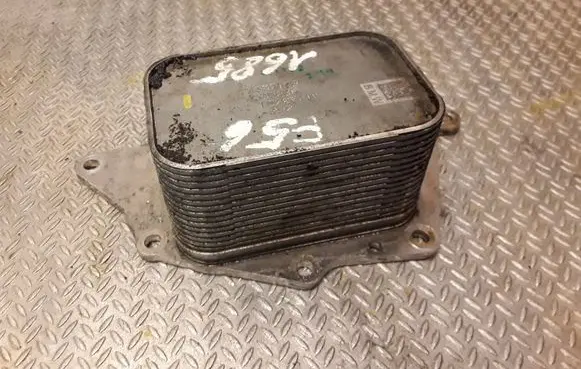 Engine oil radiator