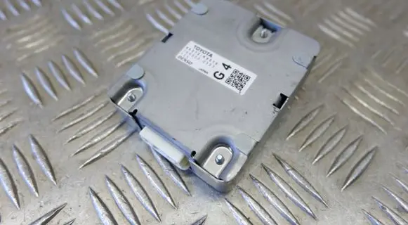 Toyota Yaris XP210 Other control units/modules 86572K0010