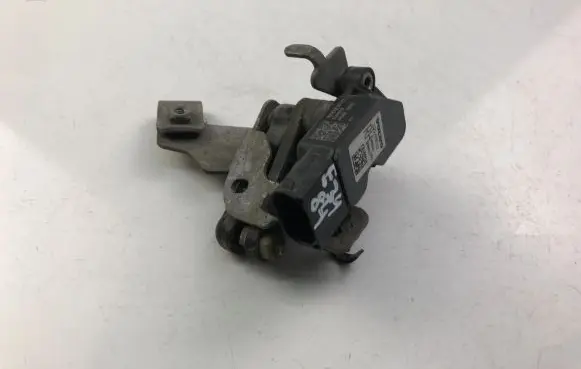 Volvo S90, V90 Headlight level adjustment motor 31476759