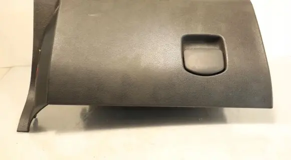 Opel Corsa D Glove box